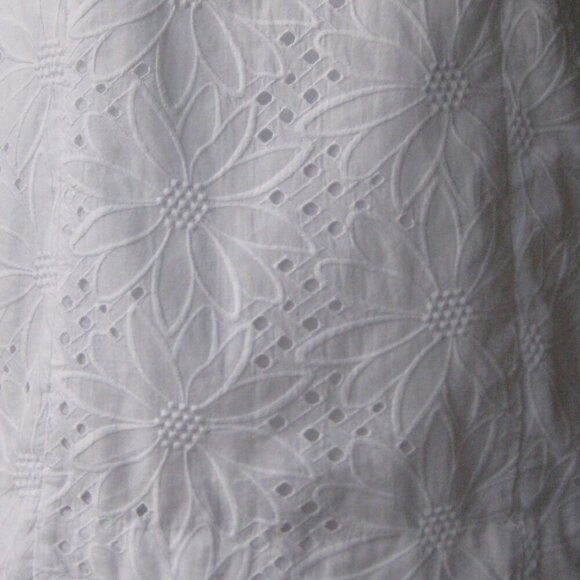 Lilly Pulitzer Floral Eyelet Embroidered Sleeveless White Annabelle Dress Size 2 - Picture 4 of 5